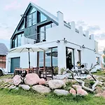 House Of Freedom With Sea View Sauna And Jacuzzi بيت للعطل *