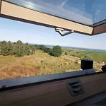 بيت للعطل House Of Freedom With Sea View Sauna And Jacuzzi *