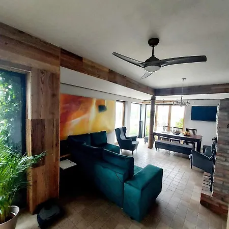 Дом отдыха House Of Freedom With Sea View Sauna And Jacuzzi *