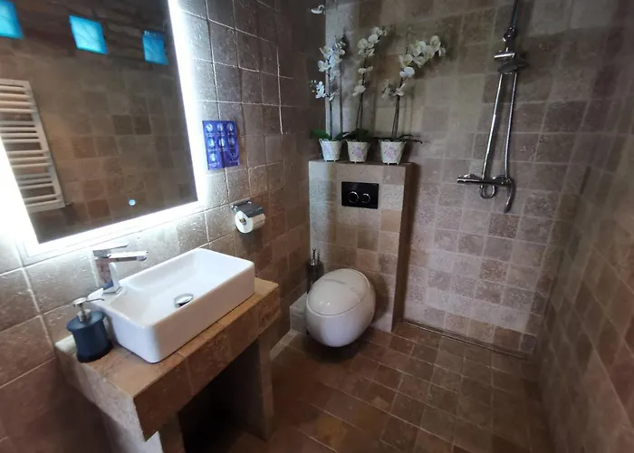 House Of Freedom With Sea View Sauna And Jacuzzi Oslonino