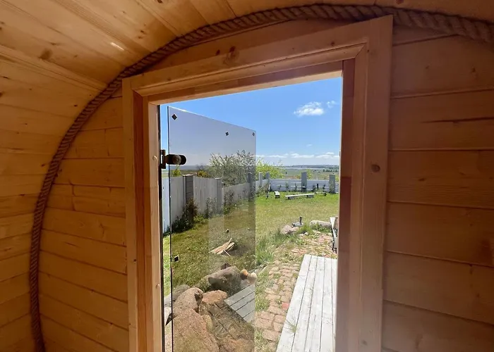 Dom wakacyjny House Of Freedom With Sea View Sauna And Jacuzzi Oslonino