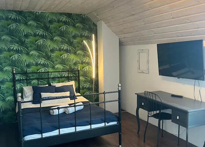 House Of Freedom With Sea View Sauna And Jacuzzi