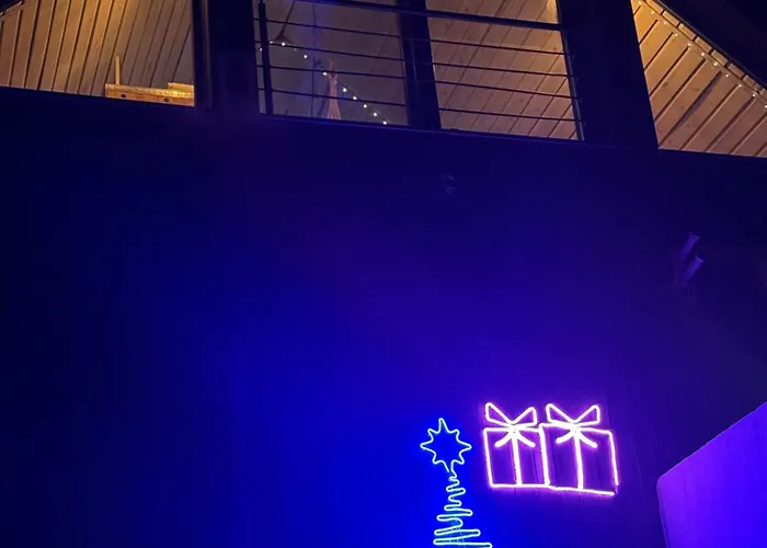 Dom wakacyjny House Of Freedom With Sea View Sauna And Jacuzzi Oslonino